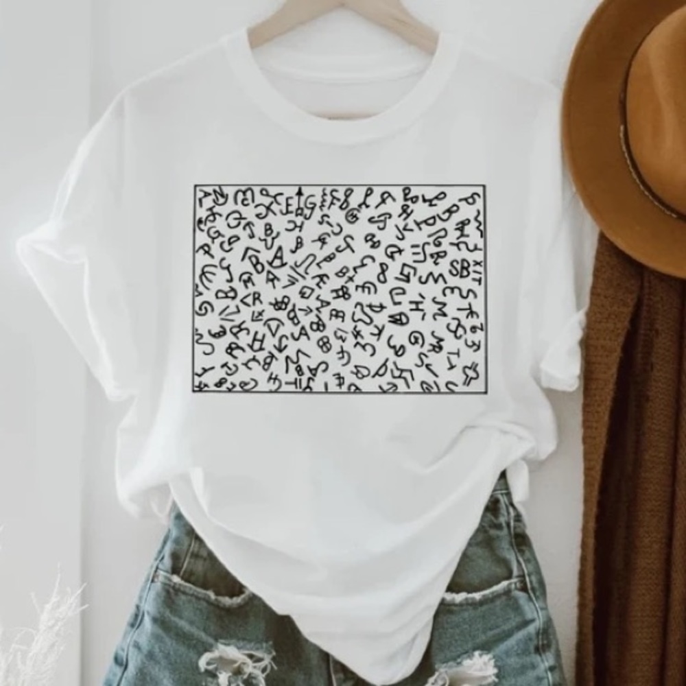 CATTLE BRANDS Y2K Memphis Style Retro Print Handmade Graphic Tee - Picture 6 of 6